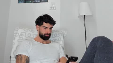 cuteeboy online show from 03/01/26, 09:22