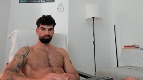 Snapshot of cuteeboy chatting on 06/26/26, 06:07 cuteeboy online show from 06/26/26, 06:07