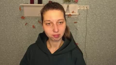 Elli online show from 11/27/25, 05:09