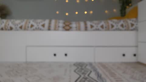 Anna online show from 12/19/25, 06:59