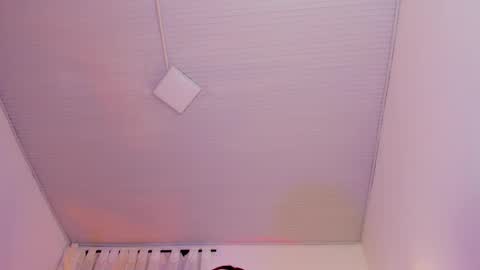 Zoe  online show from 11/12/25, 04:35