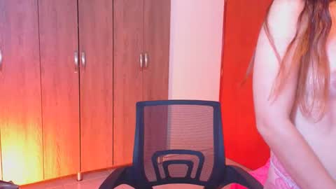 cuteflame_ online show from 06/05/26, 10:48