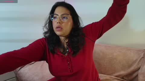 tell me jess   online show from 02/08/25, 05:40