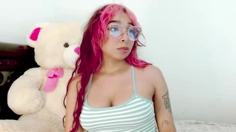 Mishel online show from 01/10/25, 04:33