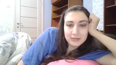 cutekattie online show from 11/26/25, 05:19