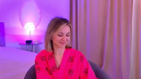 cutemirage online show from 11/13/25, 02:49