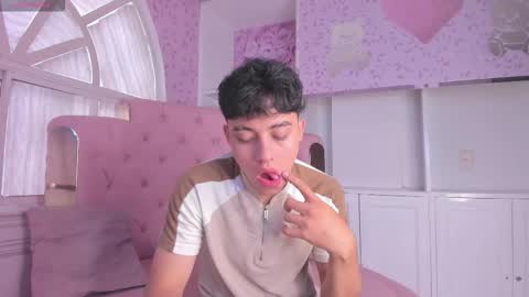 Snapshot of cutenaked_ chatting on 12/17/25, 01:28 cutenaked_ online show from 12/17/25, 01:28