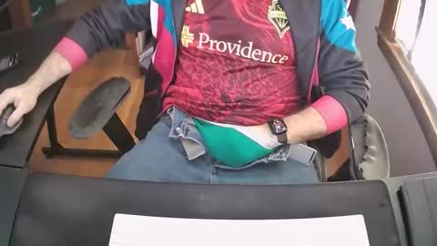 cutenerd15 online show from 11/18/25, 05:06