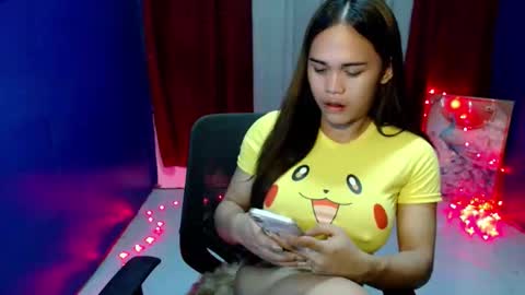 Snapshot of cutepinay143 chatting on 05/13/26, 02:25 isabel online show from 05/13/26, 02:25