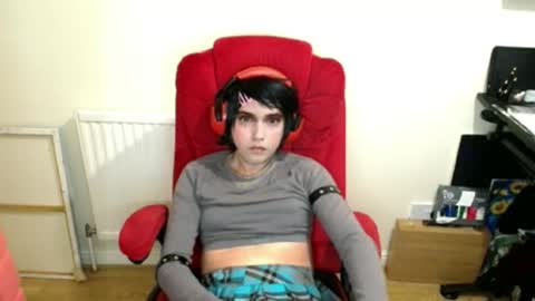 Snapshot of cutest_princess chatting on 06/16/26, 10:23 cutest_princess online show from 06/16/26, 10:23