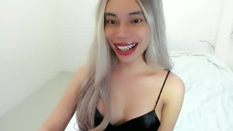 Vera online show from 03/23/26, 04:16