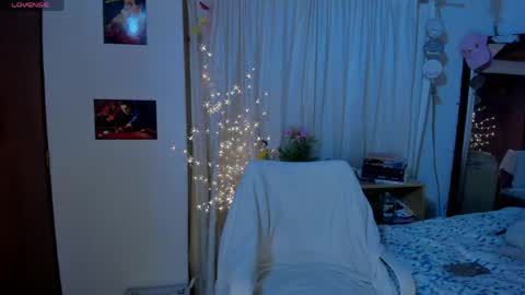 Snapshot of cuteweed420 chatting on 05/24/26, 11:54 cuteweed420 online show from 05/24/26, 11:54
