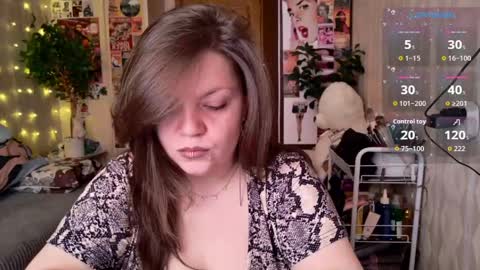 Snapshot of cutewhip chatting on 04/22/26, 01:23 cutewhip online show from 04/22/26, 01:23