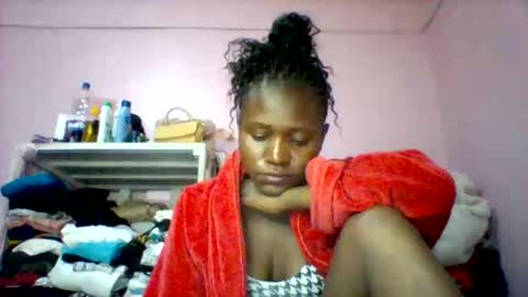 cutezola online show from 09/13/25, 11:04