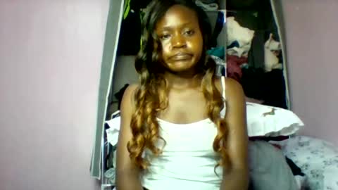 cutezola online show from 10/13/25, 09:42