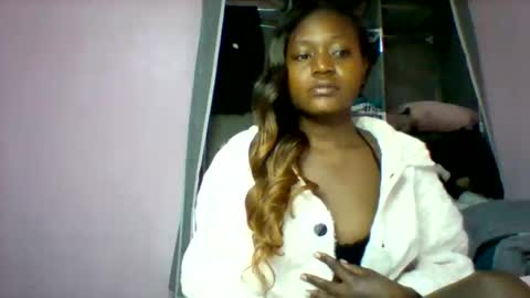 cutezola online show from 10/20/25, 05:30