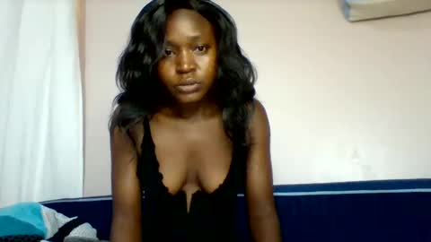 cutezola online show from 01/12/26, 06:07