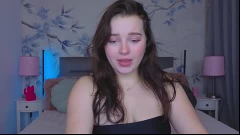 Nika  online show from 12/20/25, 10:50