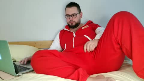 Ben hot video on page  online show from 03/03/25, 02:04