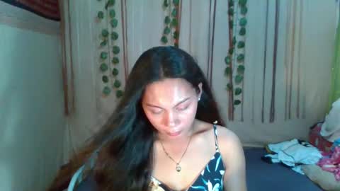 cutie_rona online show from 11/26/25, 04:13