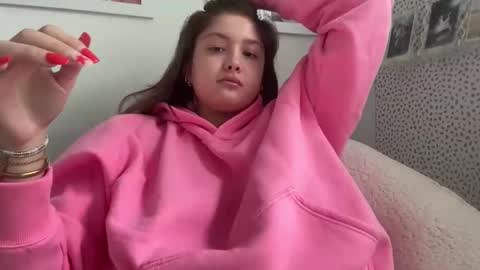 Cutieoggg420 online show from 10/15/25, 05:13