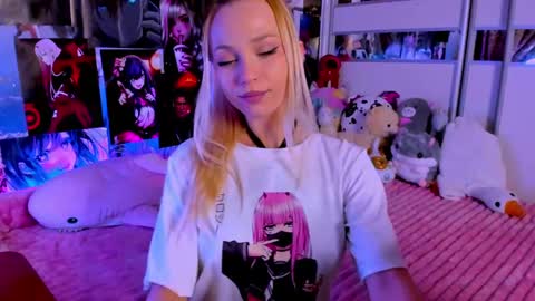 Nora online show from 02/15/25, 09:26