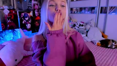 Nora online show from 02/22/26, 09:24