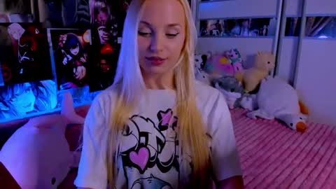 Nora online show from 03/19/26, 09:19