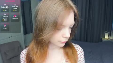 Snapshot of cuty_petite chatting on 07/12/26, 05:31 Anne online show from 07/12/26, 05:31