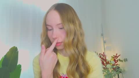 Snapshot of cuute_angell chatting on 07/19/26, 05:05 Virginia See you on Sunday online show from 07/19/26, 05:05