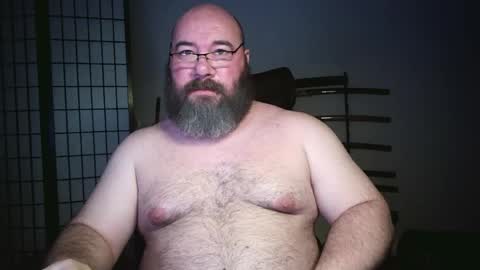 Snapshot of cwbyga chatting on 06/10/26, 04:45 Bubba Bull online show from 06/10/26, 04:45