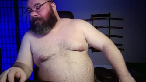 Snapshot of cwbyga chatting on 06/14/26, 04:03 Bubba Bull online show from 06/14/26, 04:03