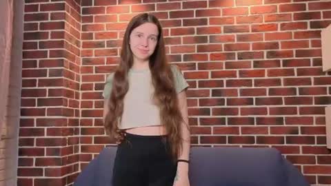 Snapshot of cwendenmon chatting on 07/18/26, 07:06 Ashly online show from 07/18/26, 07:06