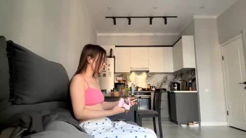 Akemi online show from 09/09/25, 10:04