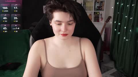 Helen Blossom online show from 02/19/25, 11:14