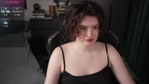 Helen Blossom online show from 05/20/26, 08:15