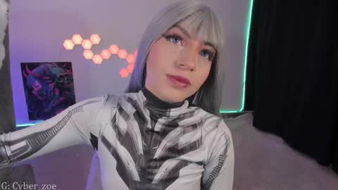  cyber zoe   online show from 09/11/25, 02:39