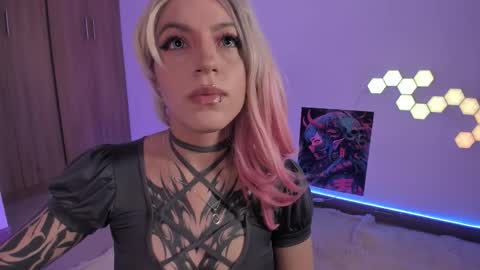  cyber zoe   online show from 01/10/26, 11:34