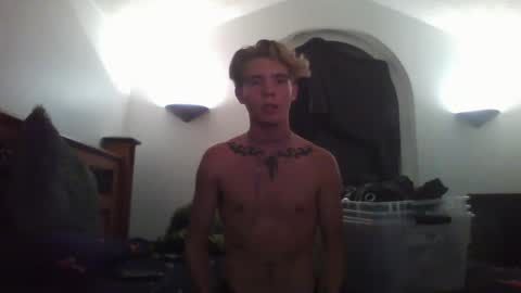 Snapshot of cybingrey chatting on 06/03/26, 04:26 cybin grey online show from 06/03/26, 04:26