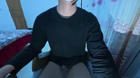 Snapshot of cychen793458675523 chatting on 04/03/26, 12:14 CyChen online show from 04/03/26, 12:14