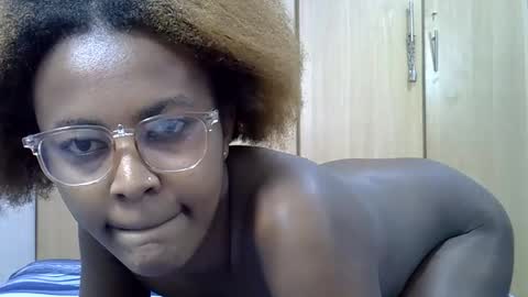 cynazy online show from 09/18/25, 09:00