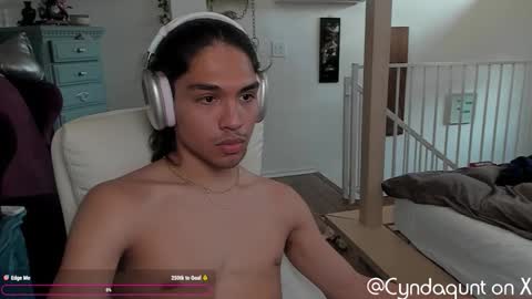 Cyndaqunt online show from 11/03/25, 11:37