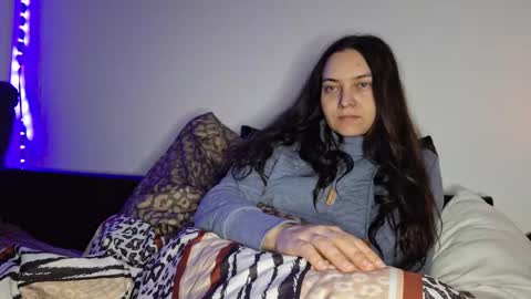 Cyndee Winter online show from 12/22/24, 03:33