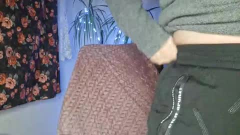 Cyndee Winter online show from 01/14/26, 04:56