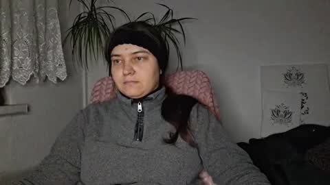 Cyndee Winter online show from 01/17/26, 04:54