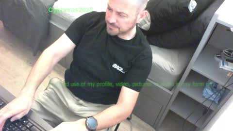 Chris online show from 04/12/26, 06:24