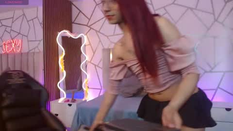 cyrus_tay online show from 11/26/25, 05:58