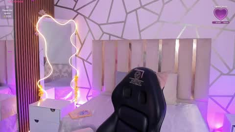 cyrus_tay online show from 04/01/26, 11:33