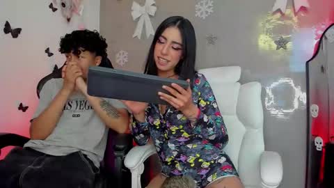 cyrusandgrase online show from 12/02/25, 05:57