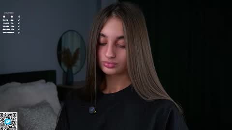 Isabella online show from 10/27/25, 01:09